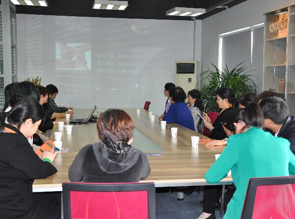 永豐街道副書(shū)記及企業(yè)家代表團(tuán)來(lái)我司參觀